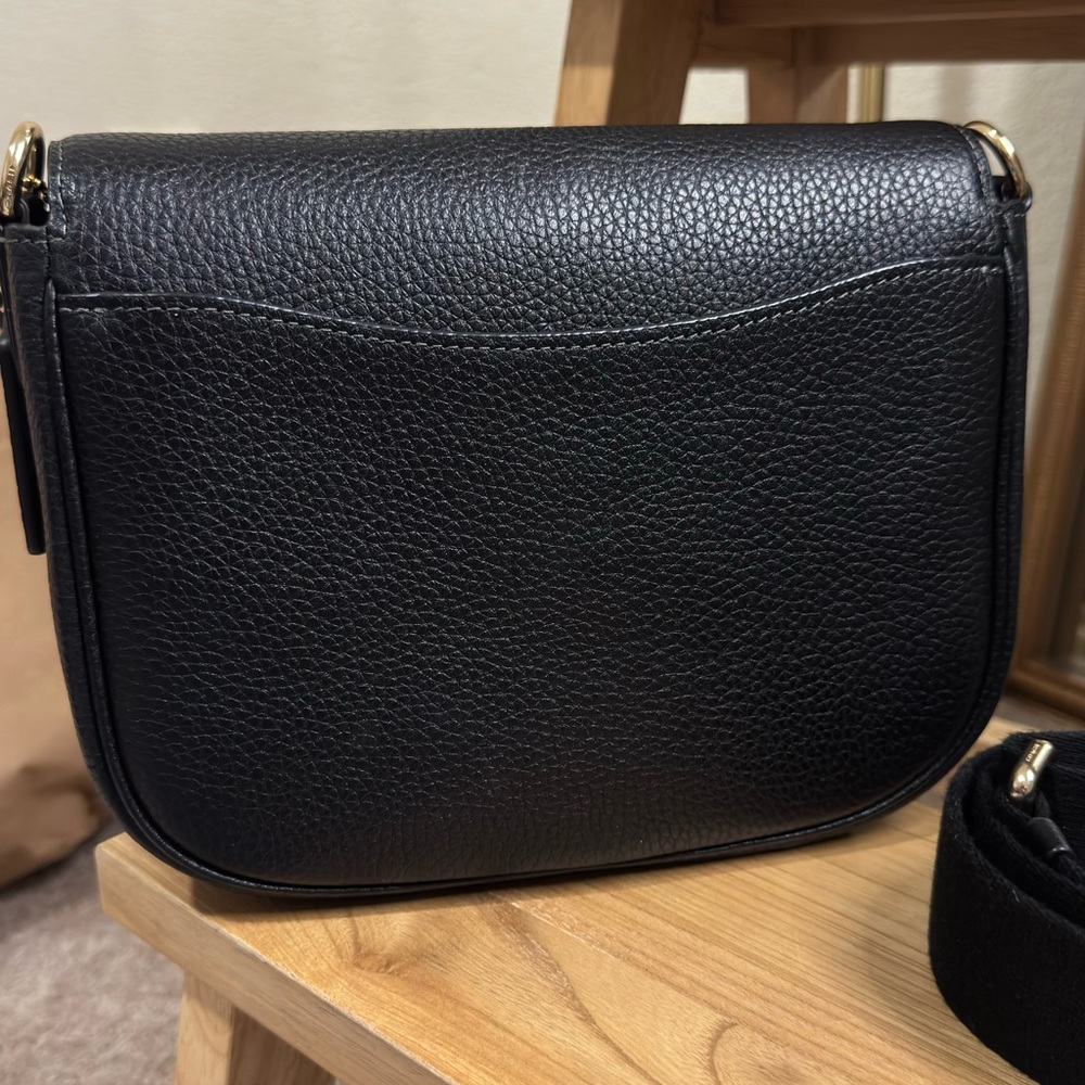 COACH | EUC Amelia Saddle bag - Picture 6 of 7